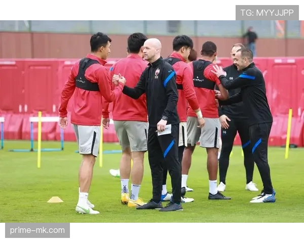 克鲁伊夫战术体系再获关注:现代足球打法持续演变 克鲁伊夫战术体系再获关注:现代足球打法持续演变