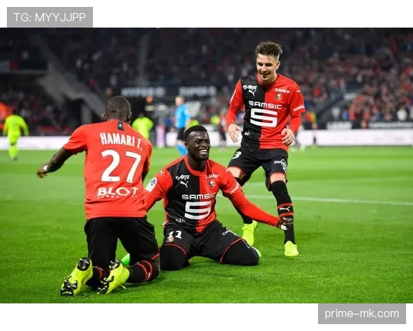 兰斯主场强势逆转,稳健发挥斩获关键胜利 兰斯主场强势逆转,稳健发挥斩获关键胜利