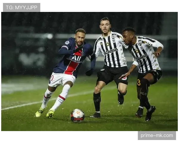 内马尔巴黎时期荣誉含金量解析：法甲统治力是否具备参考价值